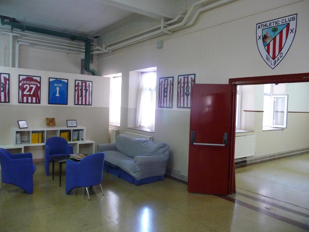 Manarikua Hostelling International Derio Buitenkant foto